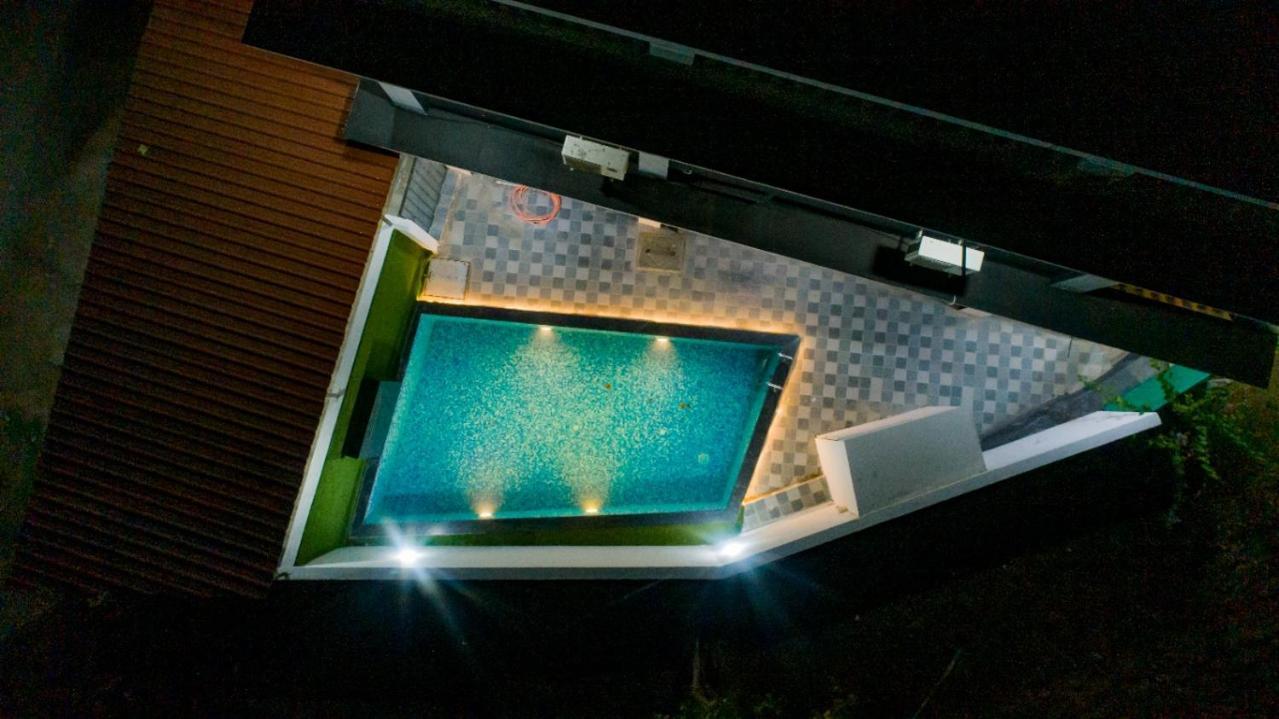 Empyrean Stay Ll 3Bhk Ll Jaguar Villa Ll Ac Ll Pvt Pool Ll Luxury Lonavala Extérieur photo