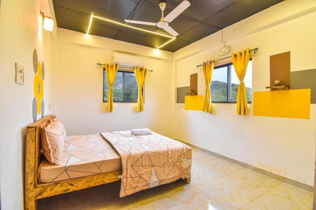 Empyrean Stay Ll 3Bhk Ll Jaguar Villa Ll Ac Ll Pvt Pool Ll Luxury Lonavala Extérieur photo